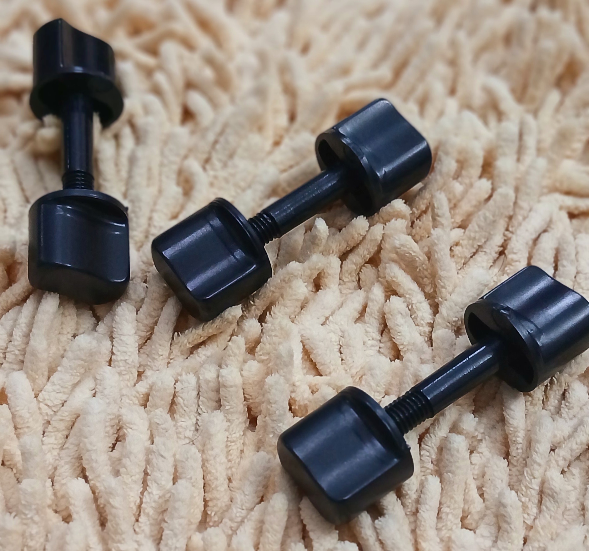 پیچ لوپ فلزیاب "پلاستیکی"